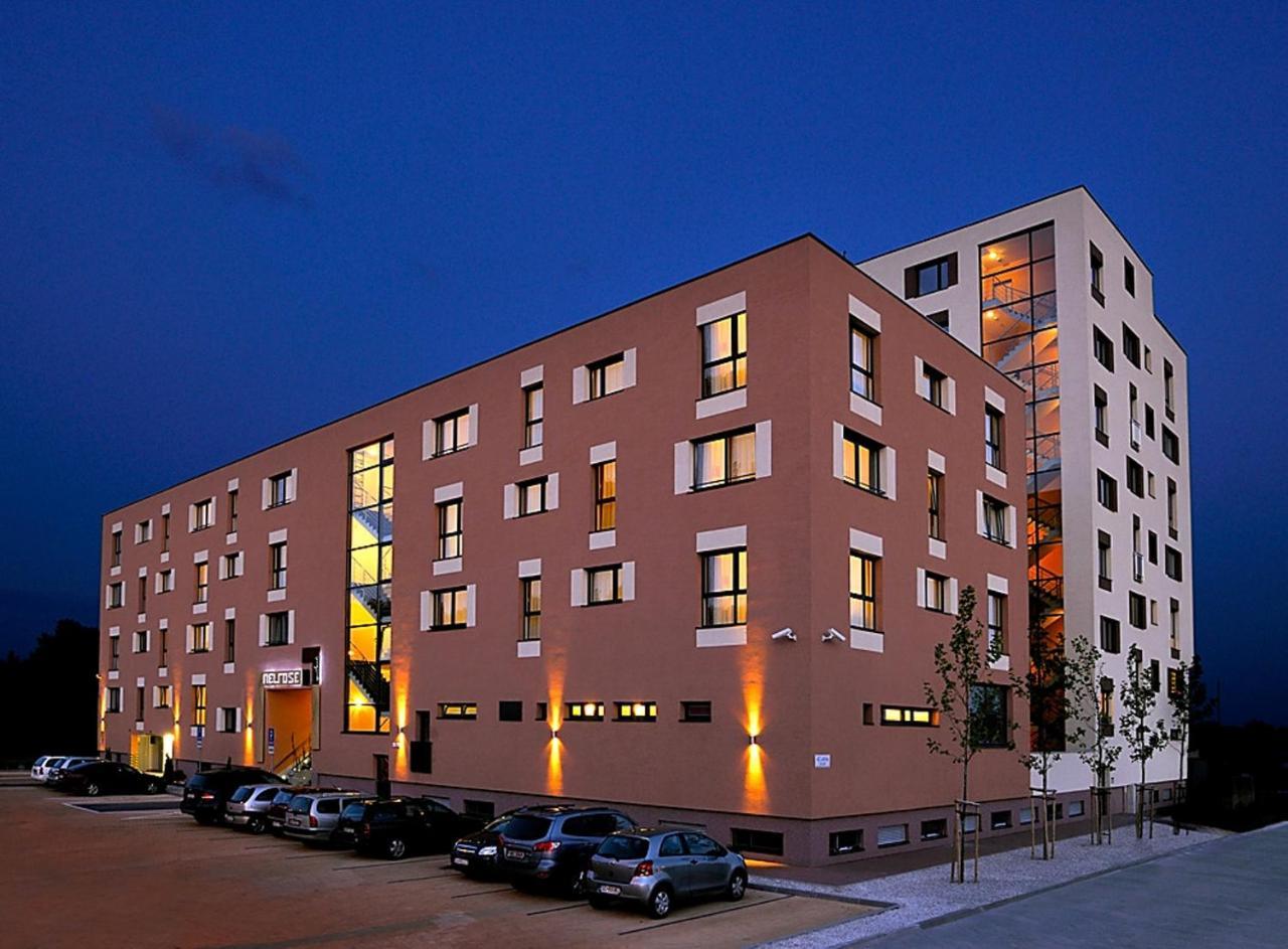 Melrose Apartments 브라티슬라바 외부 사진